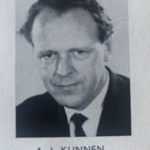 Arie Kunnen. 25jr jubileum Foto Bedrijfsblad "Samen" van Hoogovens september1966 blz191.