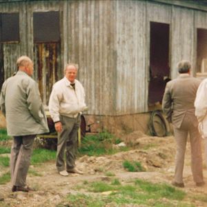 Lager Ammendorf. V.l.n.r.  Cor Commandeur,  Jan Beentjes, Teun Meerkerk en Ton de Jong. Foto van 16 april 1991.