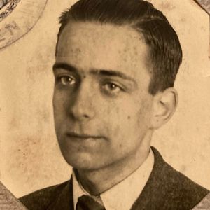 Henk Bakker in 1941. Foto van Persoonsbewijs. Bron Dhr. Harm Bakker.