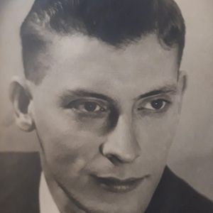 Henk Leuven in de 40'er jaren. Foto familie Leuven