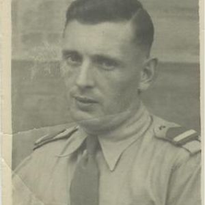 Krijn Landa in het  uniform van het Nederlandse leger rond 1950