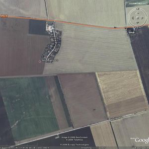 Van Links onder naar Rechtsboven bij het Kamp liep de landinsbaan