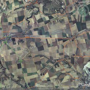 Aan de L172 van Querfurt naar Schafstädt ligt halverweg bij de 1e licht knik het Kamp Schafstädt.