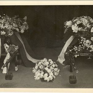 De opgestelde baren op 19 juni 1951