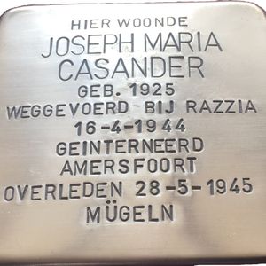 Stolpersteen gelegd voor Arendsweg 195 Beverwijk