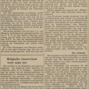 Herbegrafenis Cor van Duijvenbode en Dirk Oudendijk op 9 juni 1948. Bron: IJmuider Courant 10-06-1948.