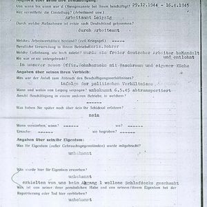 Fragebogen Polizeipräsidium Leipzig 10-01-1946.  Bron: ITS72083696