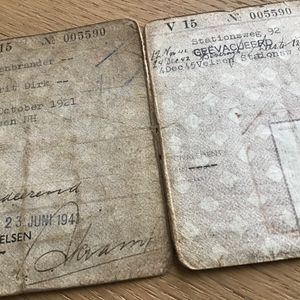 Persoonsbewijs Dirk Colenbrander 23juni1941. Bron: Maja Colenbrander.