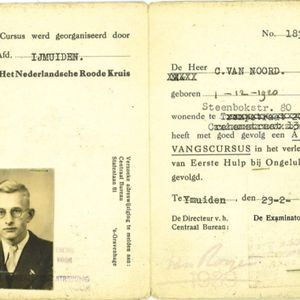 Geslaagd aanvangcursus EHBO februari 1939. Bron foto Mevr. C. van Noord